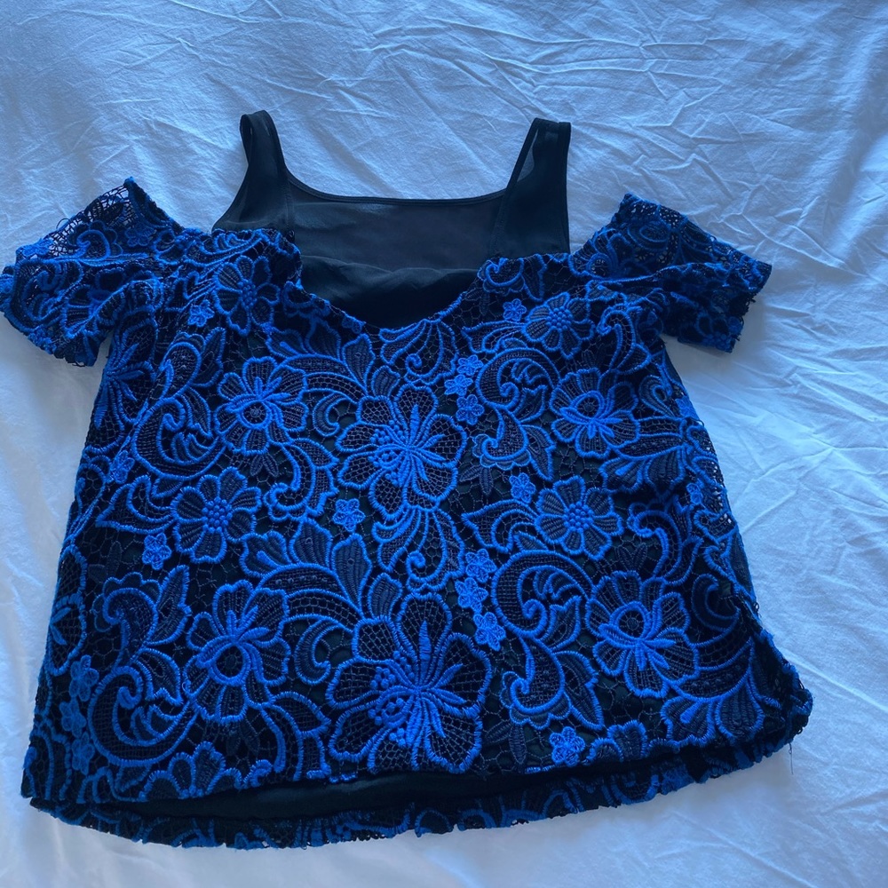 Cooper and Elle laced top